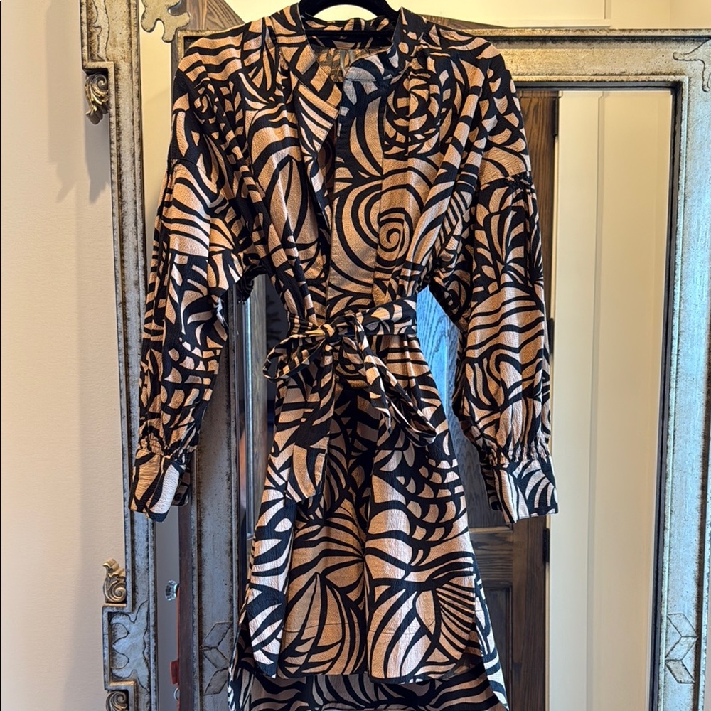 Anthropologie Elegant Black and Tan Patterned Dress